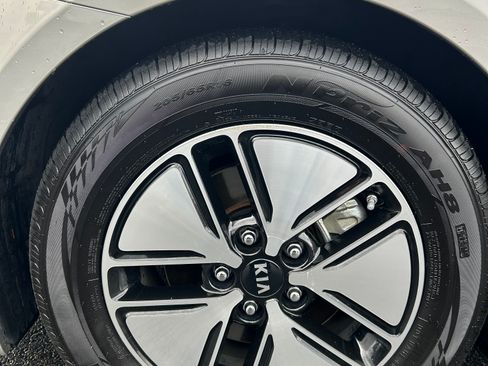 Used 2012 Kia Optima Hybrid w/ Hybrid Convenience Pkg image 2