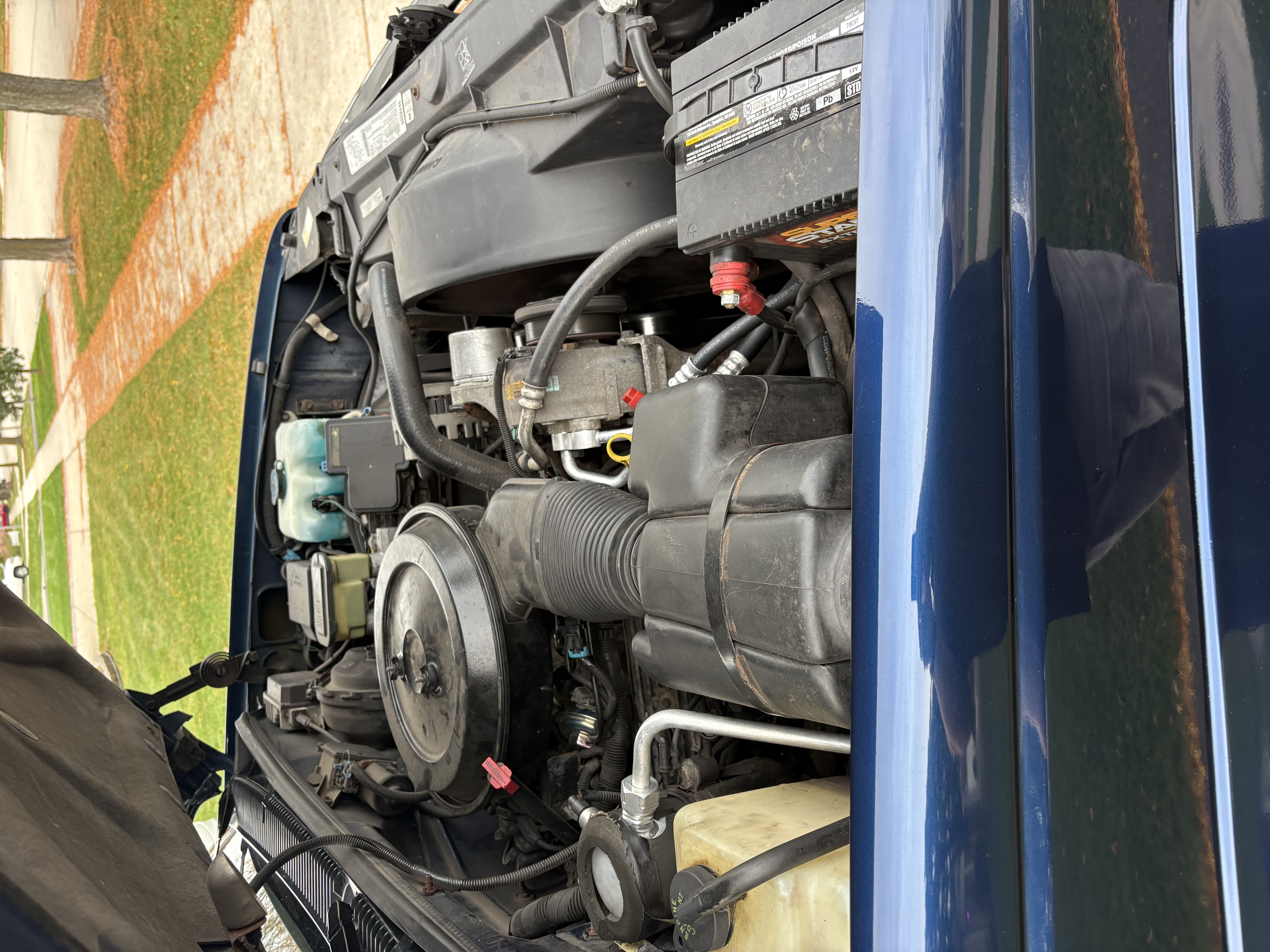 Used 1995 Chevrolet Tahoe 4WD 2-Door image 32