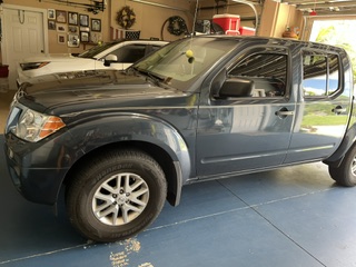 Used 2018 Nissan Frontier SV AWD/4WD image 1
