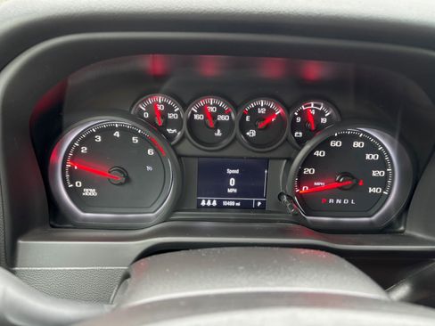 Used 2024 Chevrolet Silverado 2500 Custom w/ Custom Value Package image 14