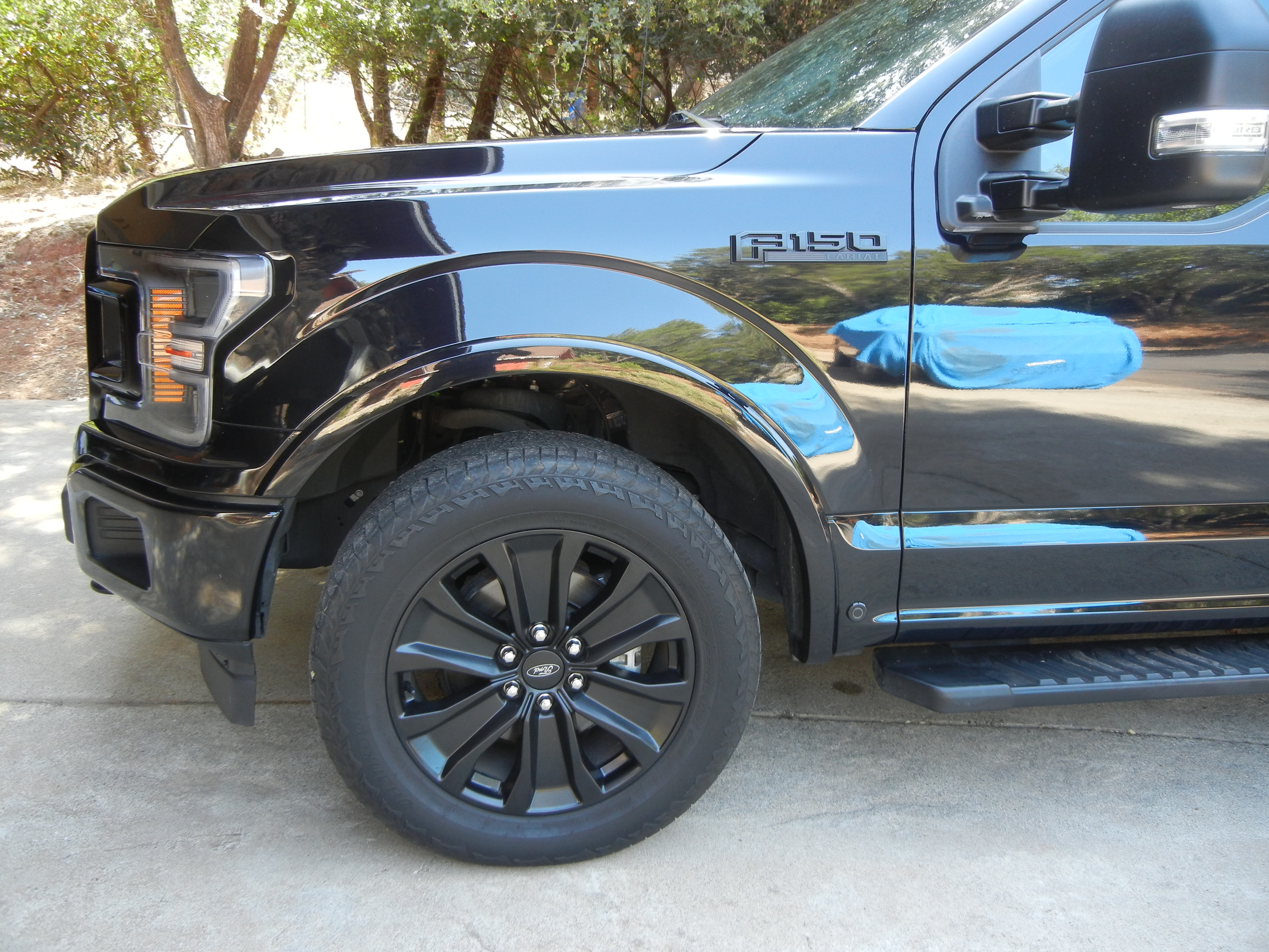 Used 2020 Ford F150 Lariat w/ Equipment Group 502A Luxury AWD/4WD image 8