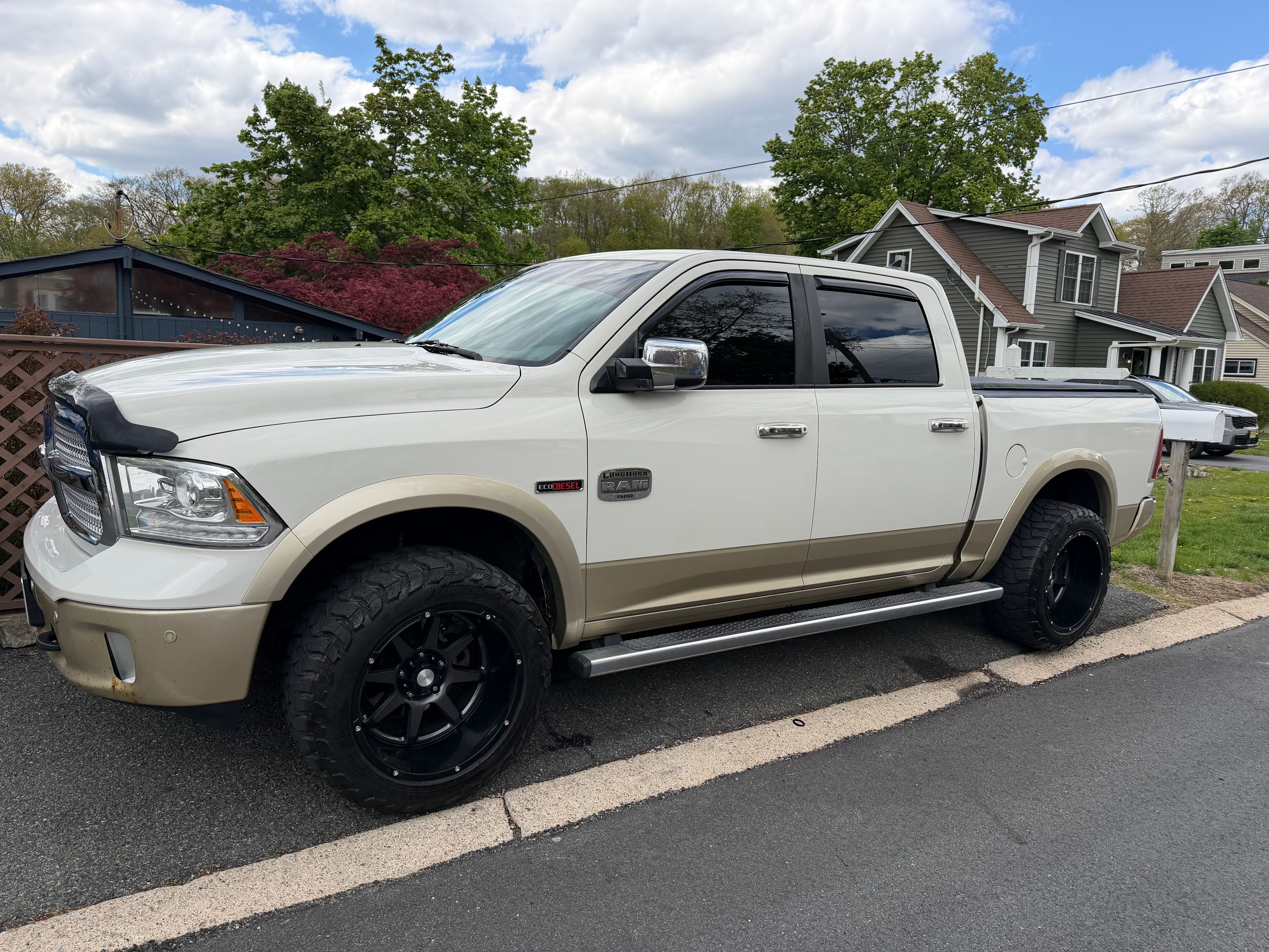 Used 2016 RAM 1500 Laramie Longhorn w/ Convenience Group AWD/4WD image 14