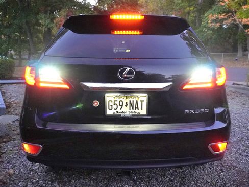 Used 2011 Lexus RX 350 AWD w/ Premium Pkg image 25