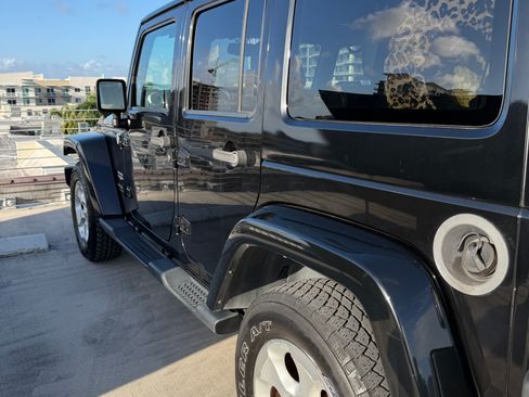 Used 2015 Jeep Wrangler Unlimited Sahara w/ Dual Top Group image 14