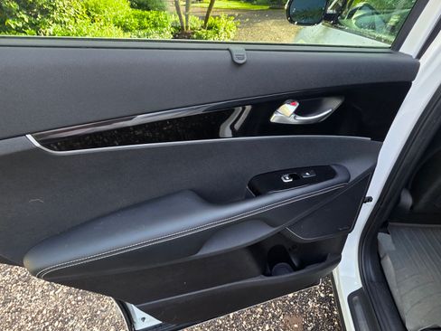 Used 2016 Kia Sorento SX w/ SXL Technology Package image 14