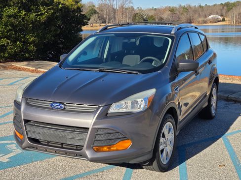 Used 2013 Ford Escape S image 8