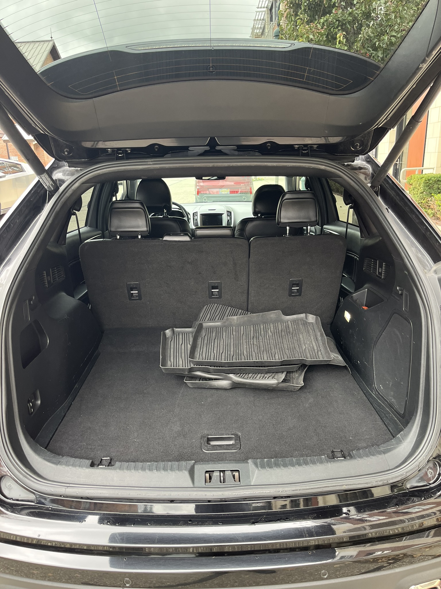 Used 2019 Ford Edge ST w/ Equipment Group 401A AWD/4WD image 16