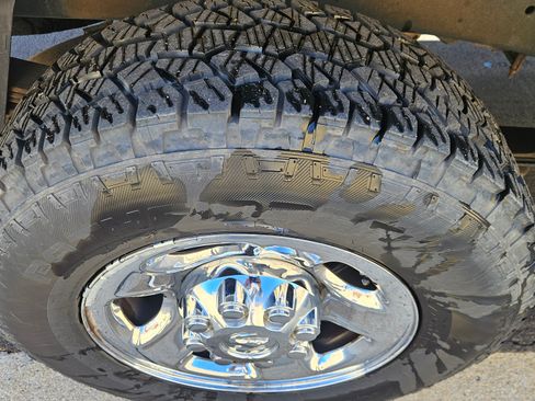 Used 2006 Dodge Ram 2500 Truck SLT image 28