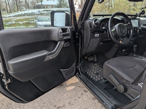 Used 2014 Jeep Wrangler Unlimited Sport w/ Quick Order Package 24S image 14