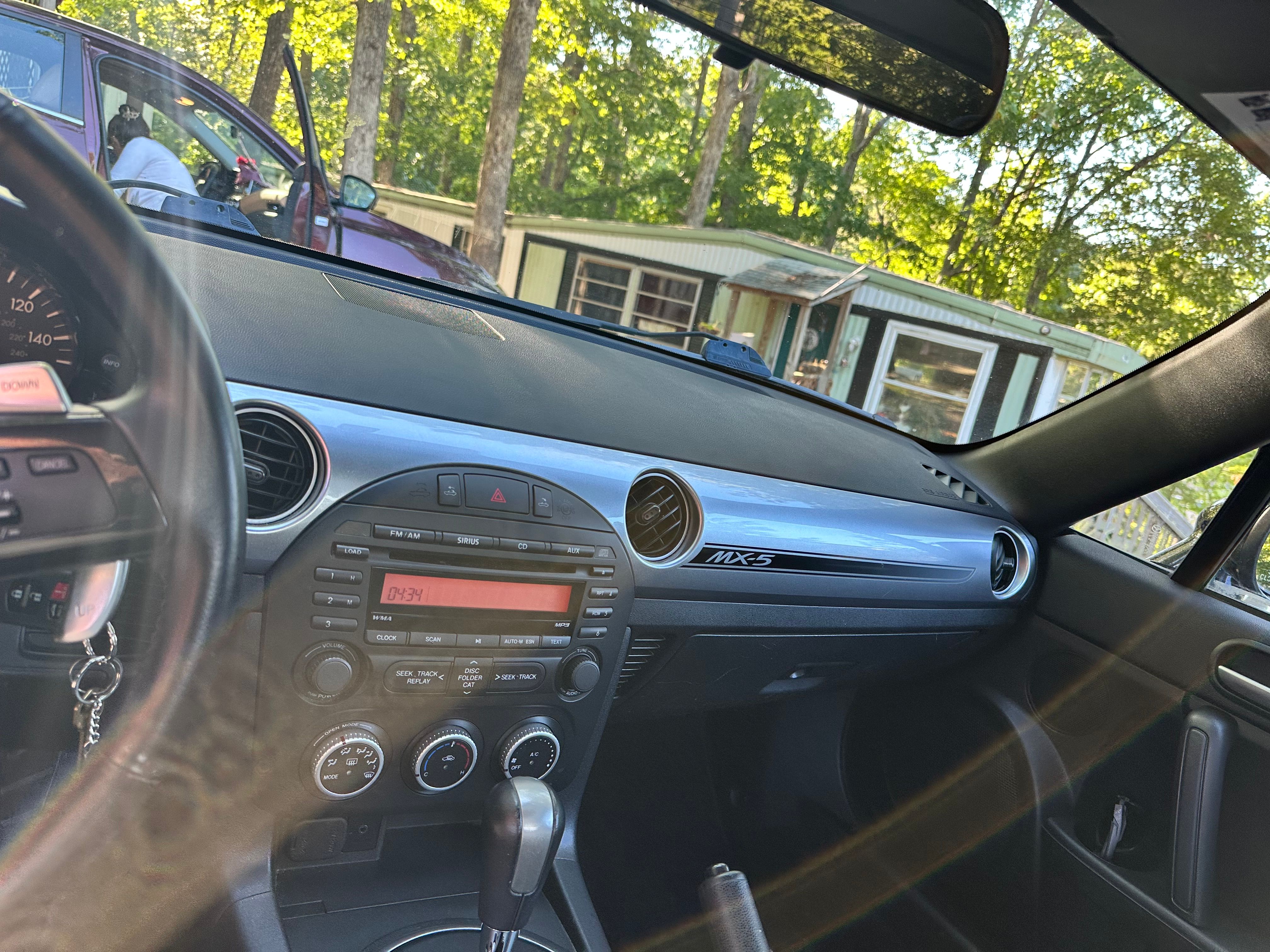 Used 2015 MAZDA MX-5 Miata Club RWD image 14