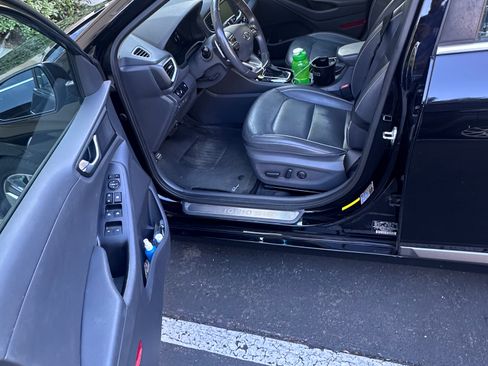 Used 2018 Hyundai Ioniq Limited image 13