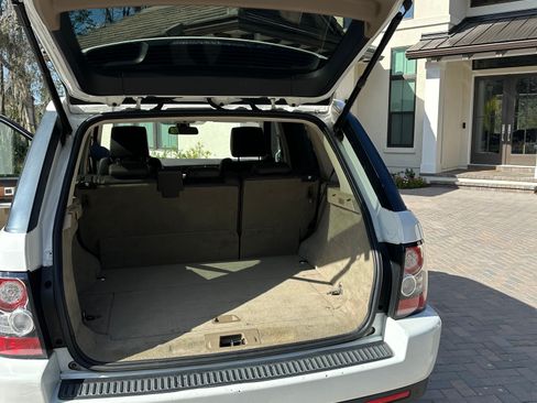 Used 2013 Land Rover Range Rover Sport HSE LUX image 10