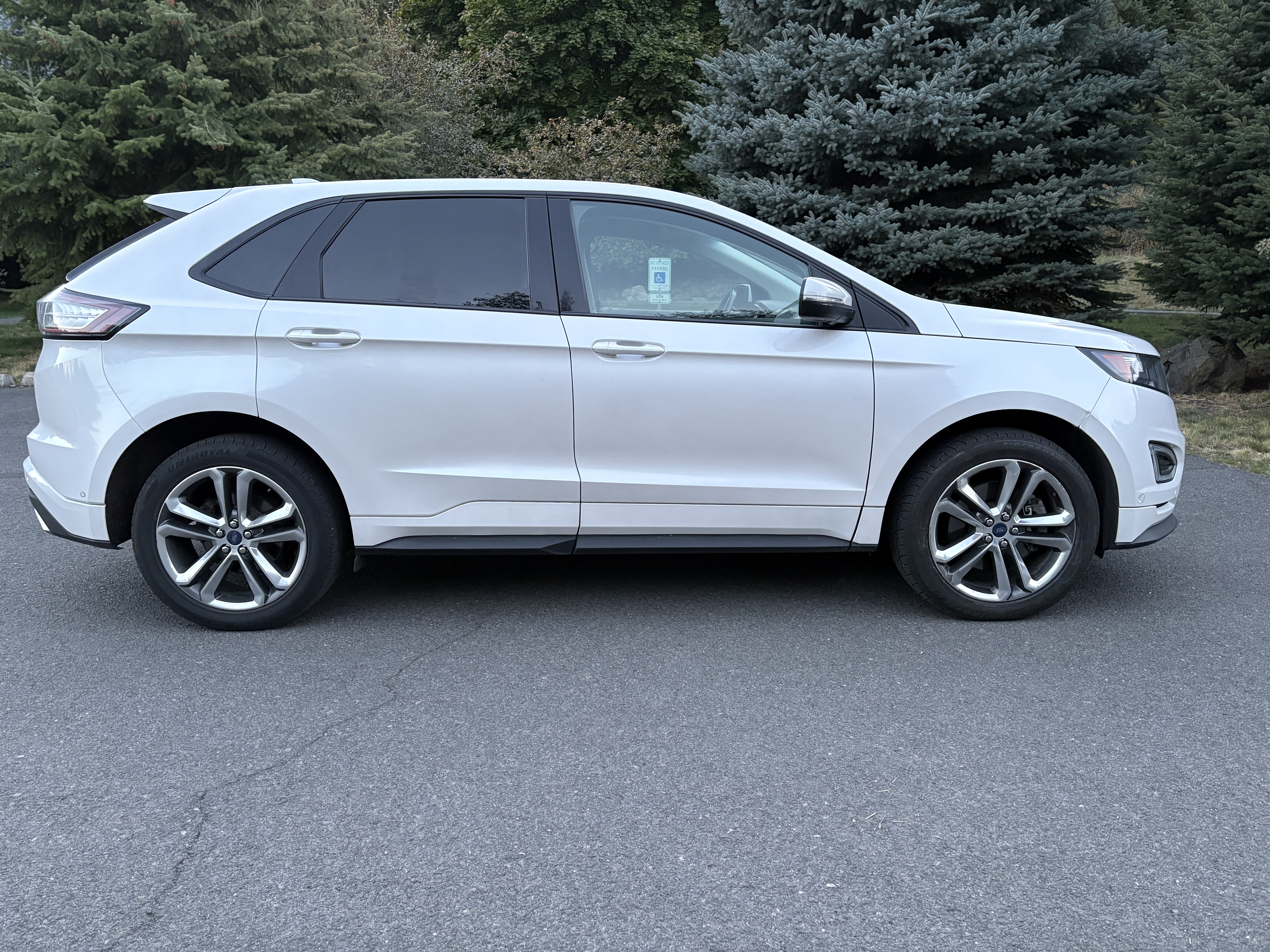 Used 2018 Ford Edge Sport w/ Equipment Group 401A AWD/4WD image 2