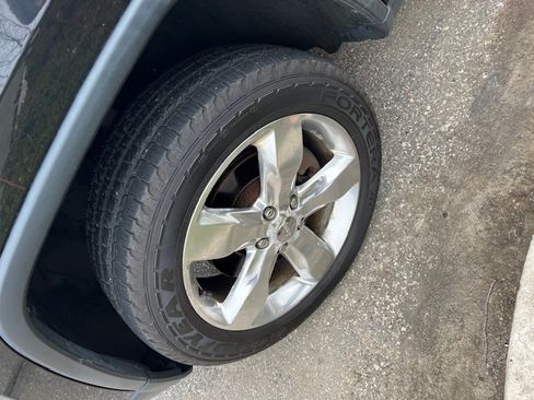 Used 2013 Jeep Grand Cherokee Overland Summit image 13