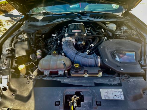 Used 2018 Ford Mustang GT Premium w/ GT Performance Package image 14