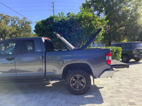 Used 2019 Toyota Tundra SR5 image 8