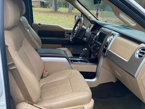 Used 2014 Ford F150 Lariat w/ Equipment Group 501A Mid image 9