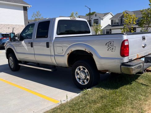 Used 2015 Ford F250 XLT w/ XLT Premium Package AWD/4WD image 5