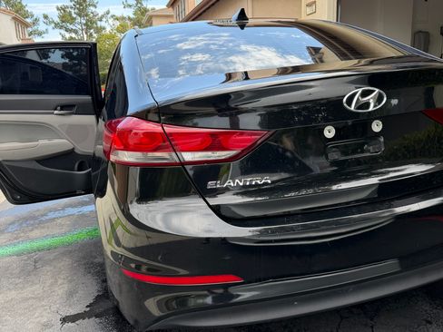 Used 2018 Hyundai Elantra SEL FWD image 6