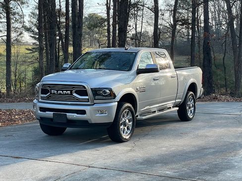 Used 2018 RAM 3500 Laramie Longhorn image 28