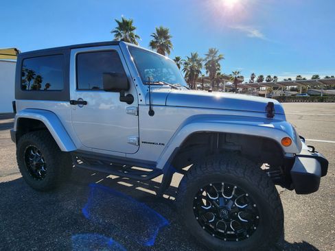 Used 2008 Jeep Wrangler Sahara w/ Dual Top Group image 4