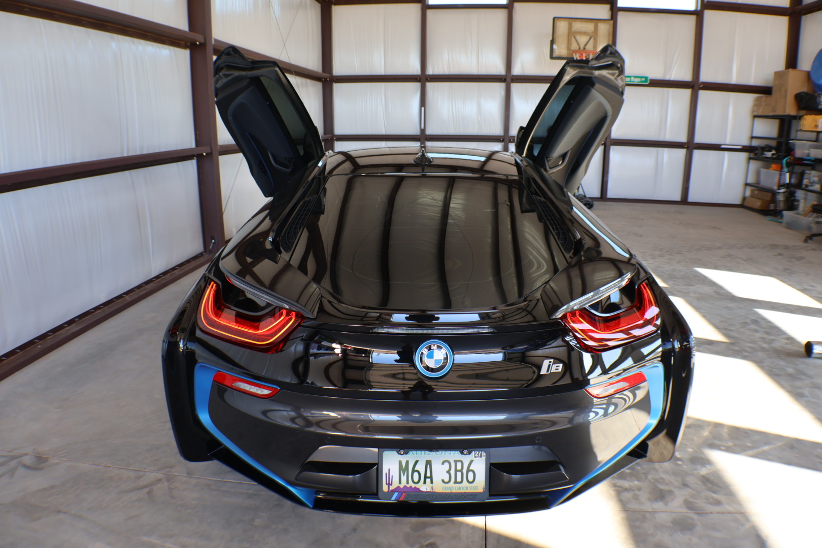 Used 2020 BMW i8 Coupe AWD/4WD image 10