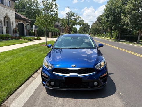 Used 2021 Kia Forte LXS image 2