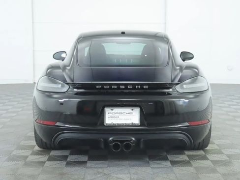 Used 2018 Porsche 718 Cayman GTS image 6