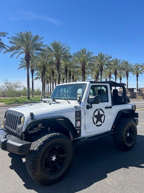 Used 2017 Jeep Wrangler Sport AWD/4WD image 2