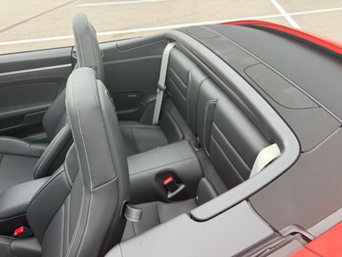 Used 2026 Porsche 911 Carrera RWD image 5