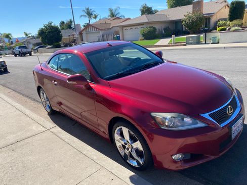 Used 2011 Lexus IS 250C image 9