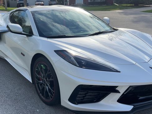 Used 2023 Chevrolet Corvette Stingray Premium Cpe w/ Z51 Performance Package image 4