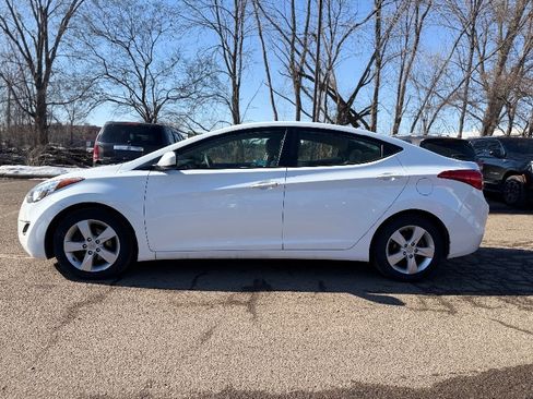 Used 2013 Hyundai Elantra GLS image 2