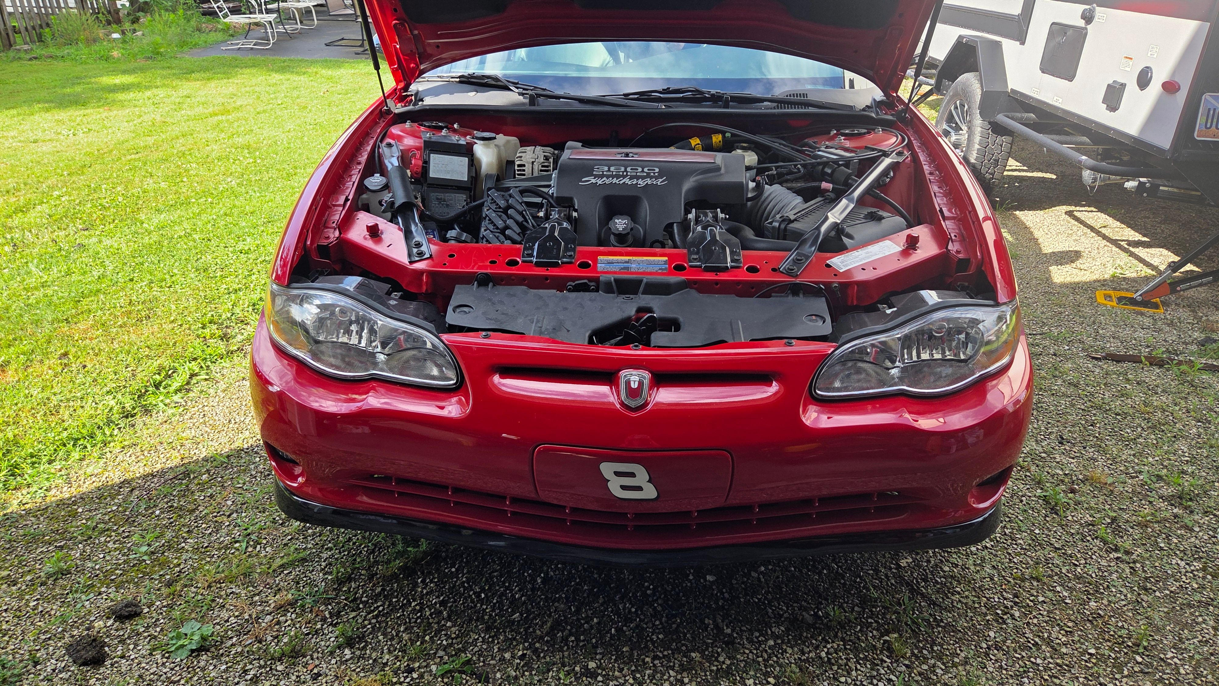 Used 2004 Chevrolet Monte Carlo SS w/ Dale Earnhardt Jr. Package FWD image 2