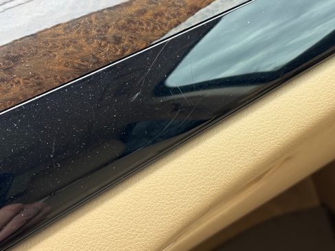 Used 2011 Audi A8 L 4.2 image 18