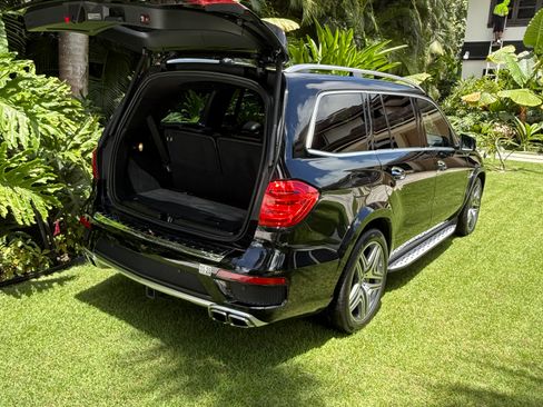 Used 2014 Mercedes-Benz GL 63 AMG 4MATIC image 8