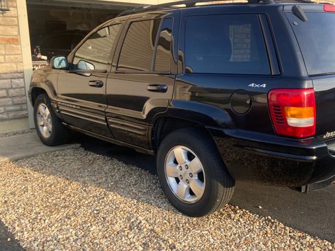 Used 2001 Jeep Grand Cherokee Limited image 2