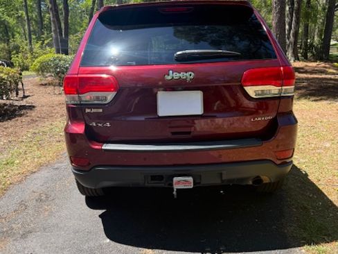 Used 2018 Jeep Grand Cherokee Laredo image 5