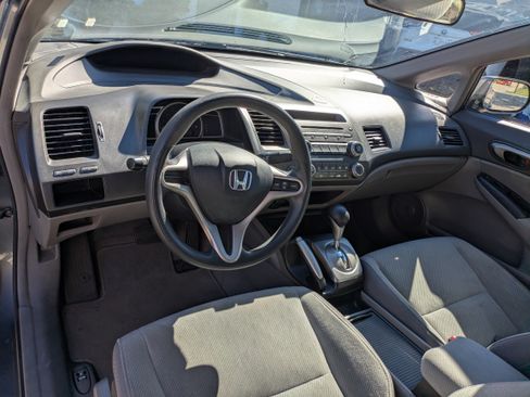 Used 2010 Honda Civic LX image 8