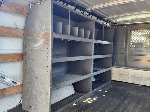 Used 2014 GMC Savana 2500 image 8