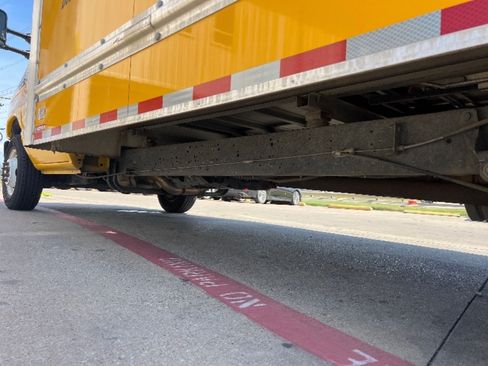 Used 2021 Ford E-350 and Econoline 350 Super Duty image 5