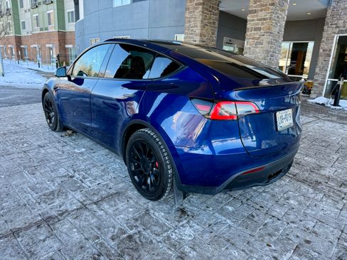 Used 2020 Tesla Model Y Performance image 4