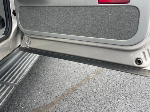 Used 2002 Ford Excursion XLT RWD image 25