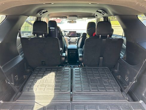 Used 2020 Ford Explorer ST AWD/4WD image 17