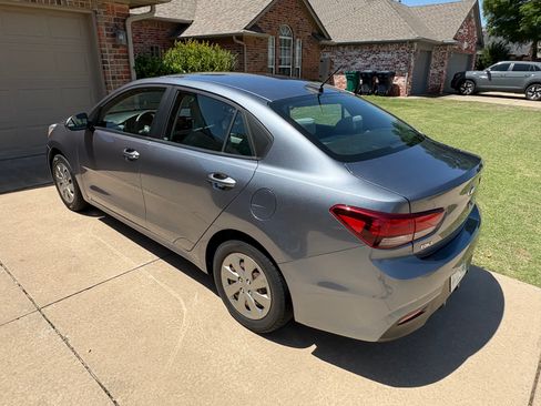 Used 2020 Kia Rio S w/ Technology Package FWD image 4