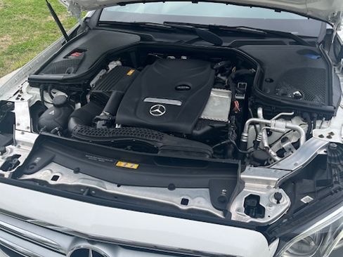 Used 2019 Mercedes-Benz E 300 image 11