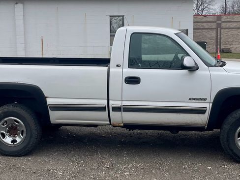 Used 1999 Chevrolet Silverado 2500 LS w/ Snow Plow Prep Pkg image 5