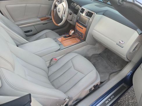 Used 2006 Cadillac XLR image 6