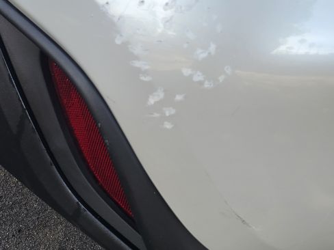 Used 2025 Toyota Highlander XLE image 16