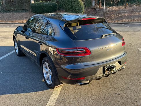 Used 2017 Porsche Macan image 5